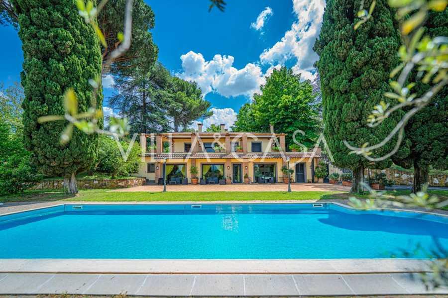 Frascati, Rom: Luxusvilla mit Pool