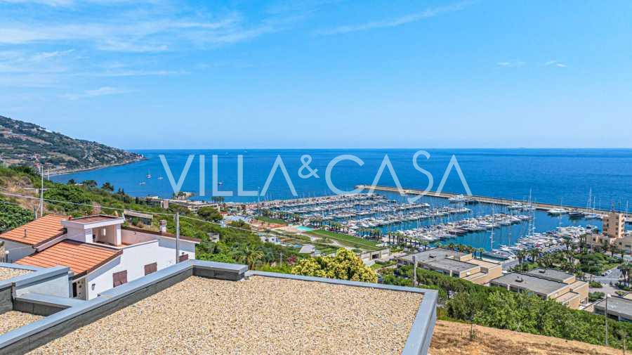 Moderne Villa in Santo Stefano al Mare