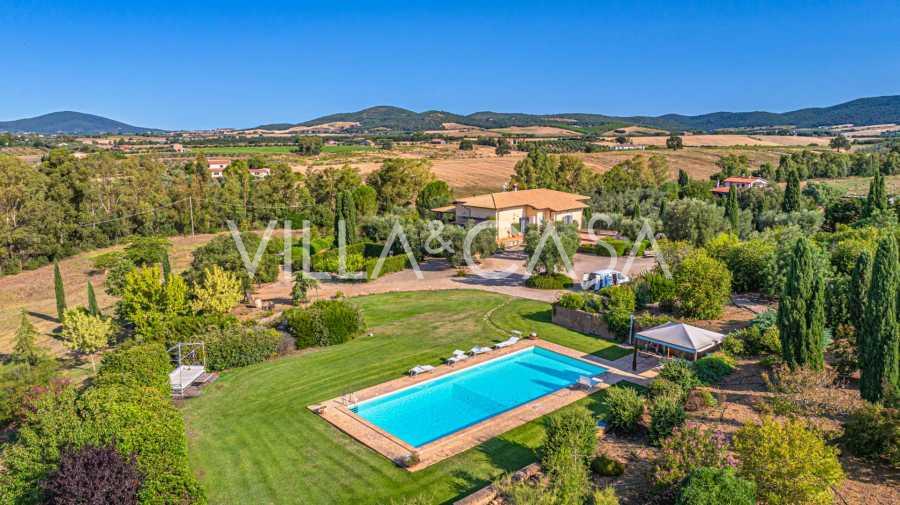 Luxusvilla zum Verkauf in Montalto di Castro