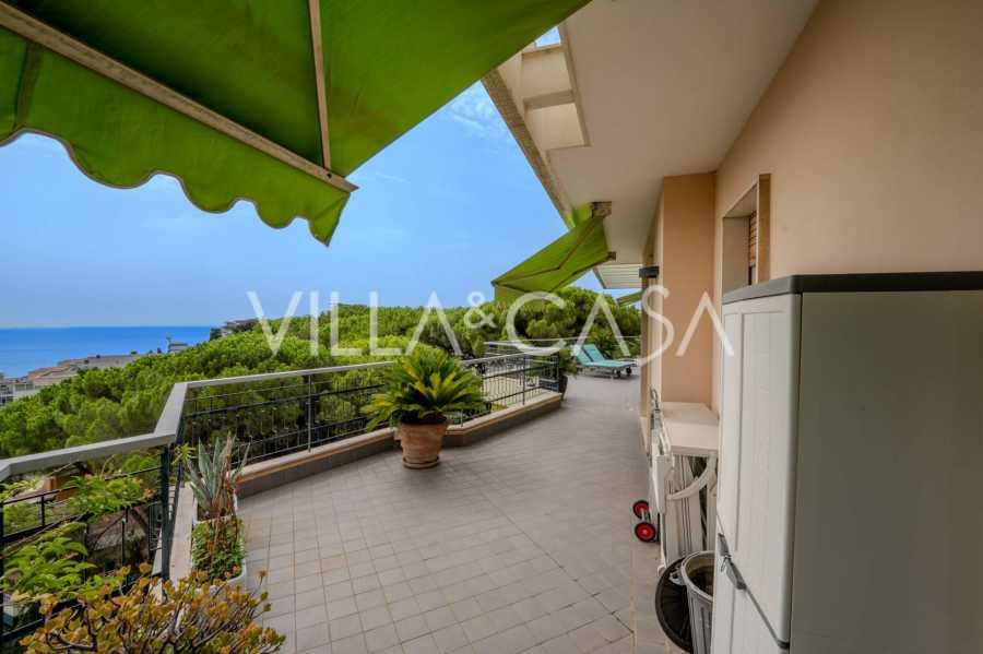 Penthouse mit Meerblick in Sanremo