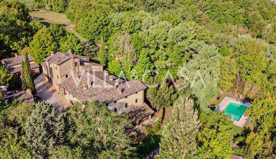 Eleganter Agrotourismus in Perugia zu verkaufen