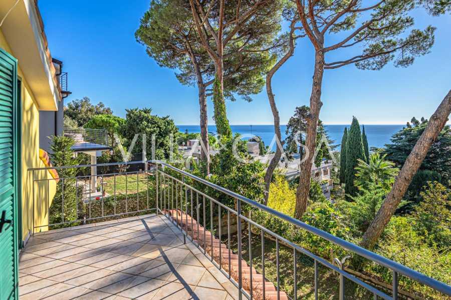 Exklusive Villa zum Verkauf in Sanremo