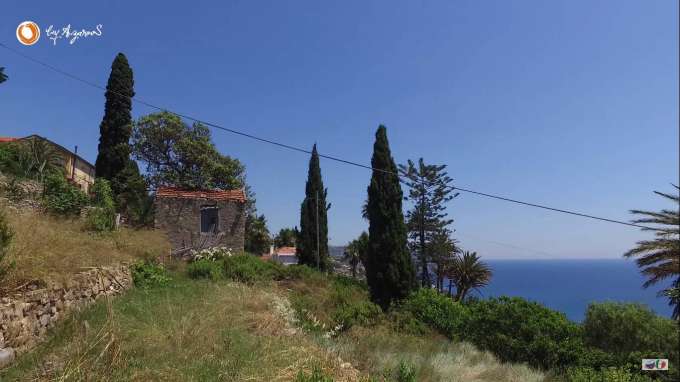 Das Grundstück mit einem Hausprojekt in Bordighera.