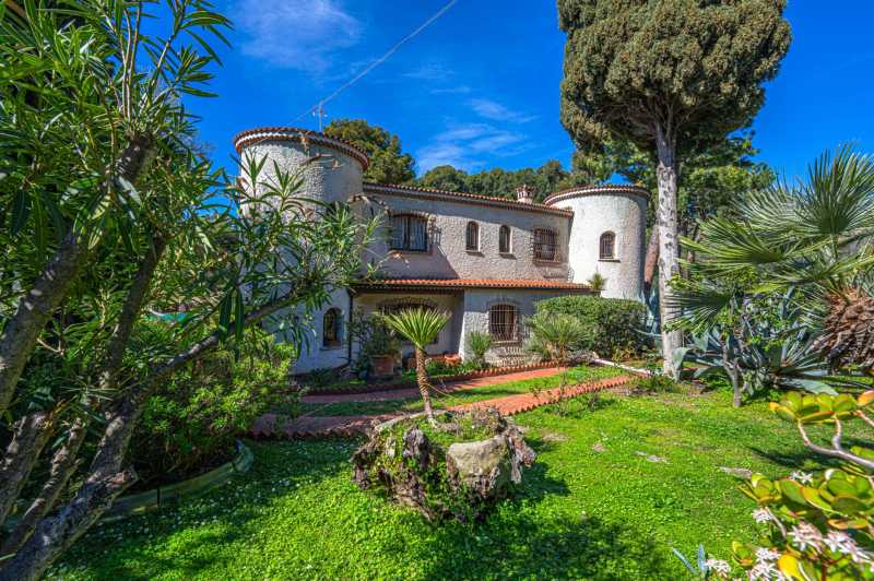 Die Vermietung einer Villa in Bordighera.