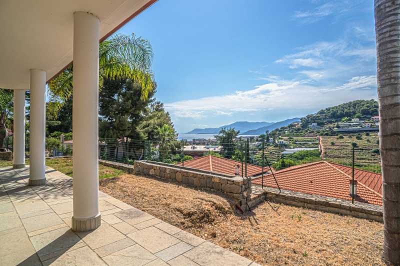 Moderne Villa mit Meerblick in Bordighera