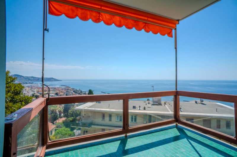 Exklusive Wohnungen mit Meerblick in Sanremo