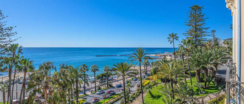 Luxuriöse Wohnung am Meer in Sanremo zu vermieten