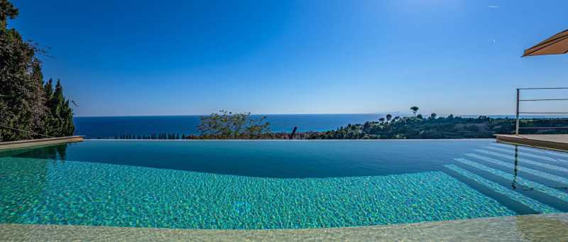 Luxusvilla in Bordighera zur Vermietung