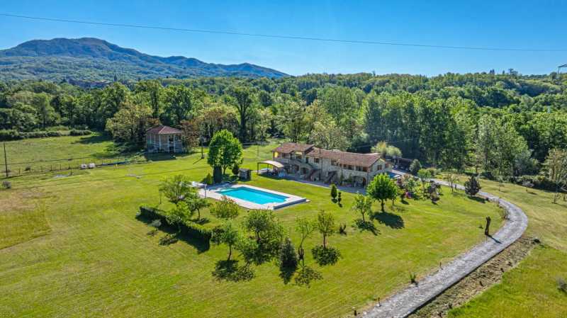 Anwesen in Villafranca in Lunigiana zu verkaufen