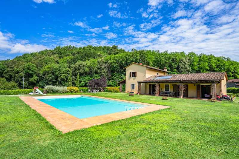 Villa in der Toskana, Nähe Lucca, zu verkaufen