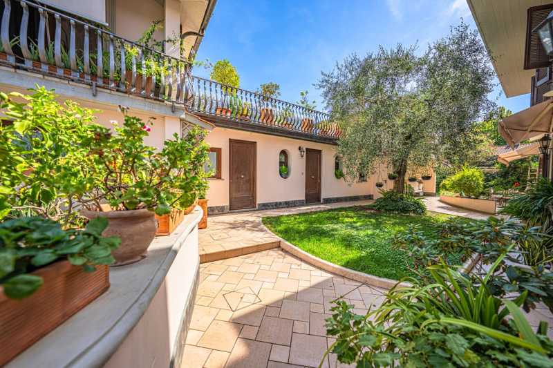 Prestigiose Villa in Montecatini-Terme zu verkaufen