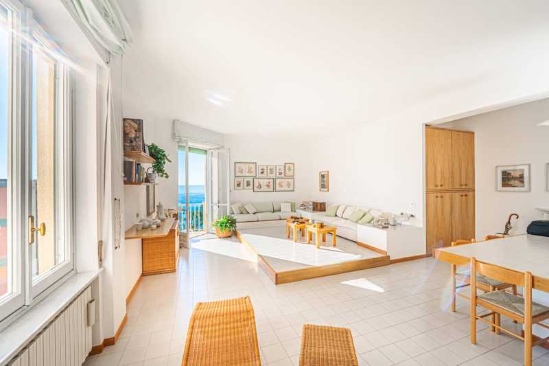 Wohnung am Meer in Sanremo, luxuriöse Option zu verkaufen