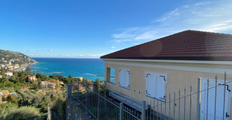 Ein neues Haus mit Meerblick in Ospedaletti.