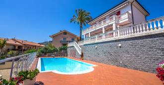 Die Villa mit Meerblick in Sanremo.