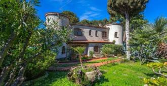 Zum Verkauf steht ein Haus in Bordighera.