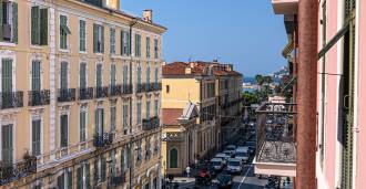 Wohnung mit vier Zimmern in Sanremo.