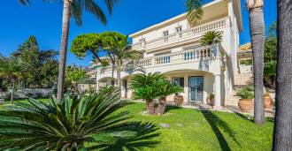 Die Villa am Meer in Sanremo.