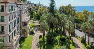 Penthouse am Meer in Ospedaletti zu verkaufen