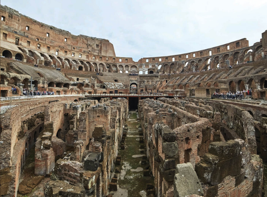 Entdeckung des Hypogäums für Touristen im Kolosseum Italien