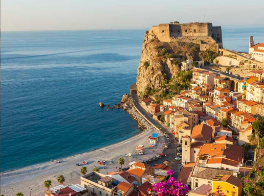 Kalabrien ist ein Tourismus- und Ferienort in Italien